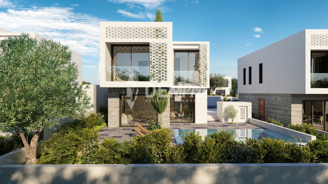 Villa For Sale in Chloraka, Paphos - DP3592