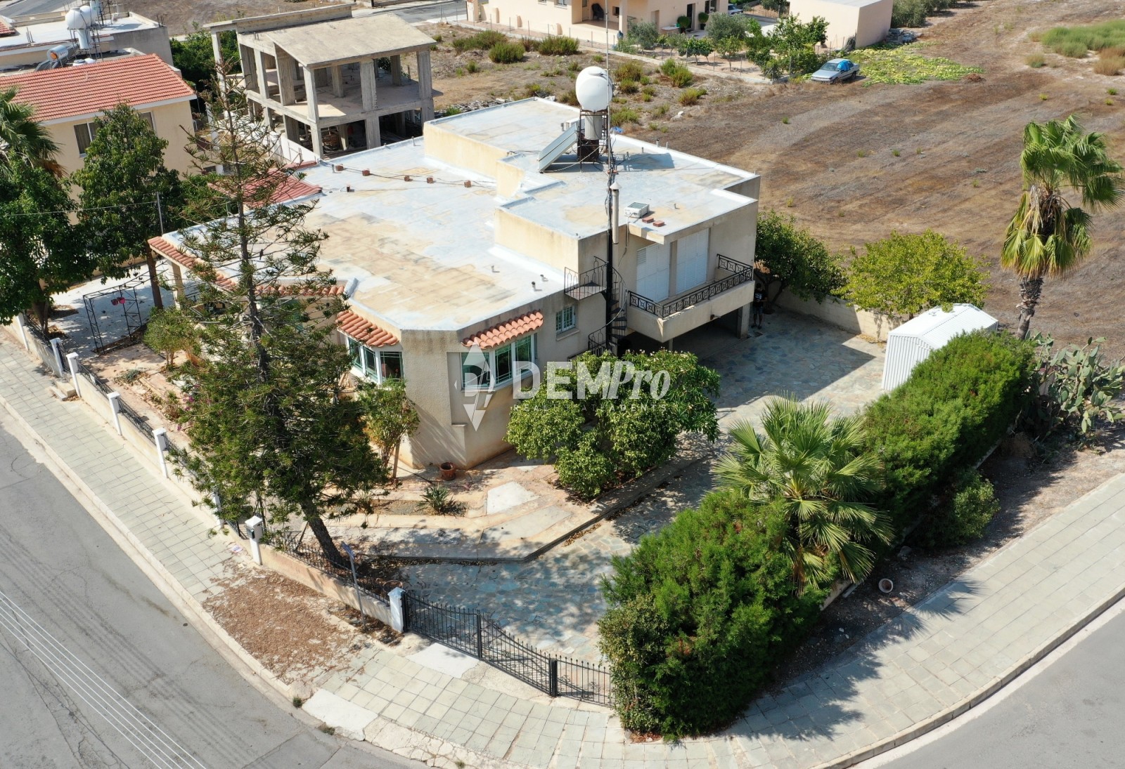 Villa For Sale in Yeroskipou, Paphos - AD1044