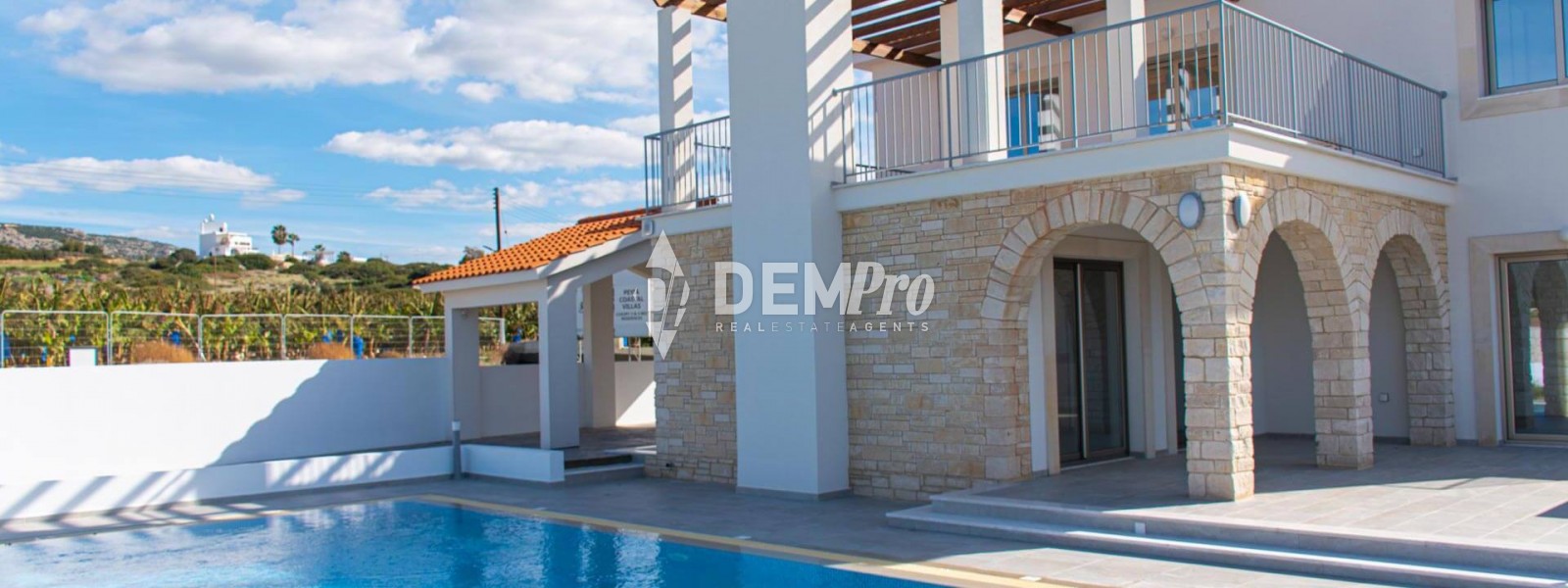 Villa For Sale in Peyia, Paphos - DP2253