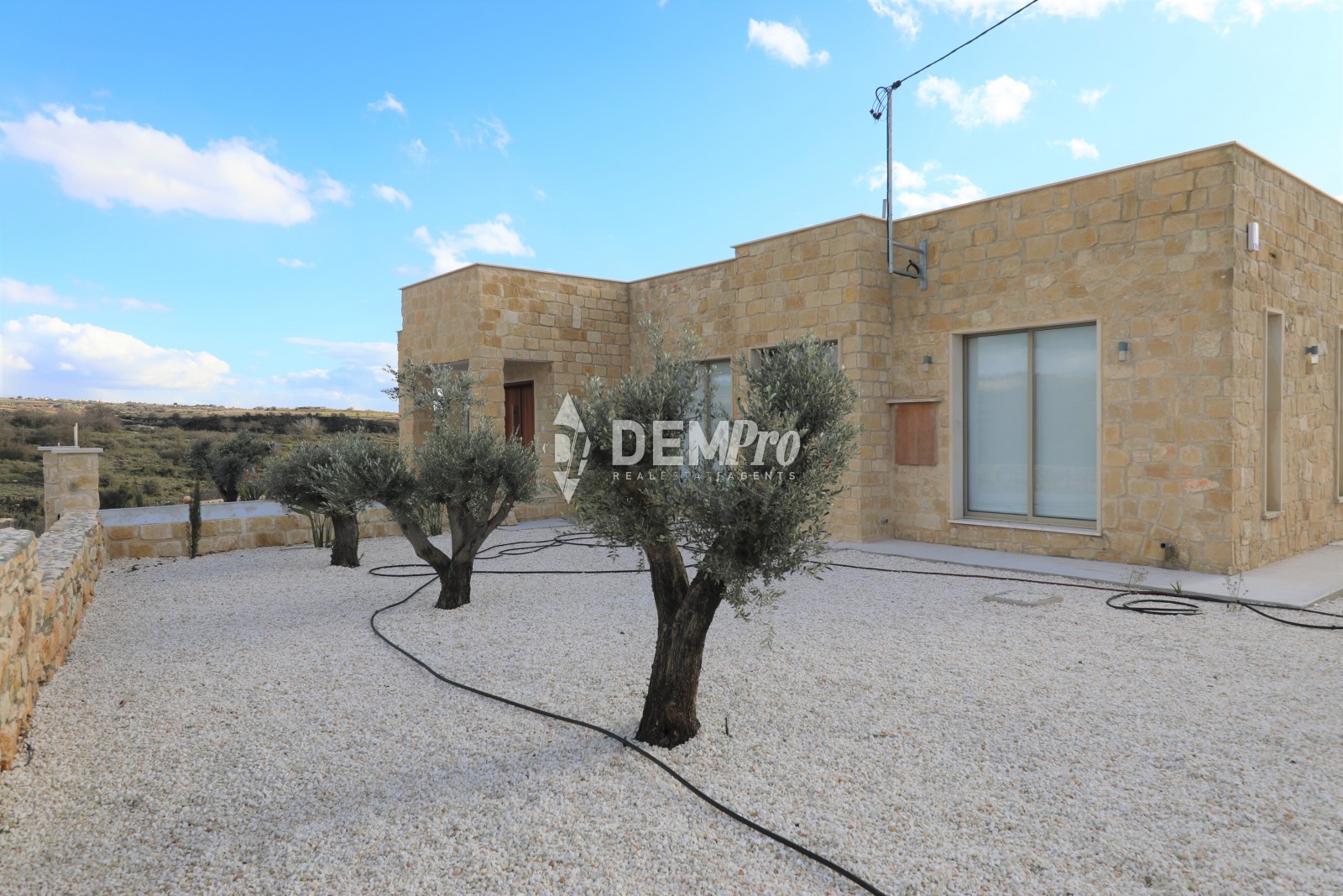 Bungalow For Sale in Arodes, Paphos - DP2212