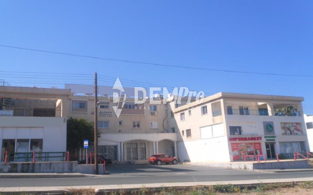 Building For Sale in Paphos City Center, Paphos - DP2941