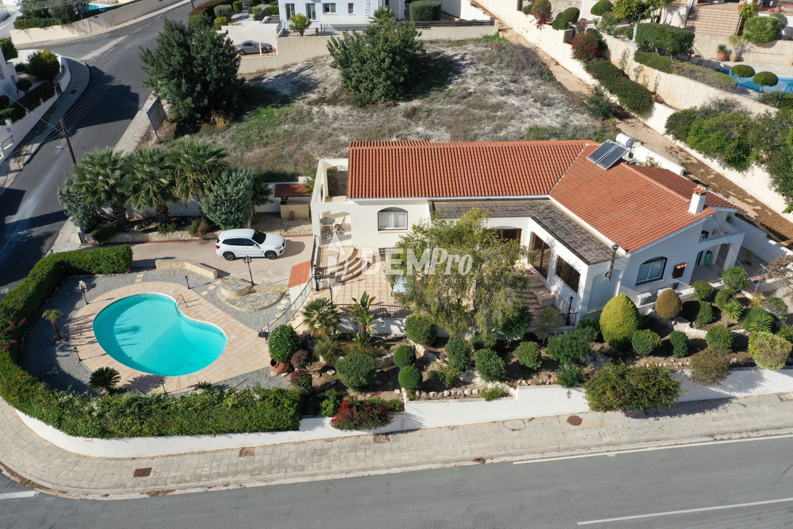 Villa For Sale in Peyia, Paphos - AD1554