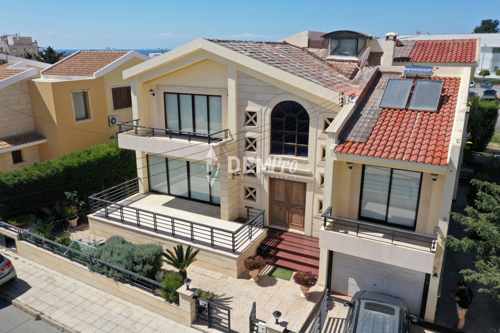 Villa For Sale in Paphos City Center, Paphos - AD1078